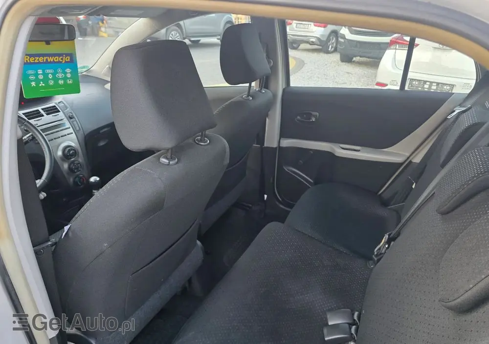 TOYOTA Yaris 1.0 VVT-i Comfort