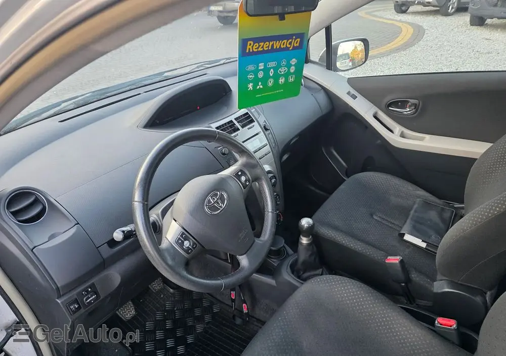 TOYOTA Yaris 1.0 VVT-i Comfort