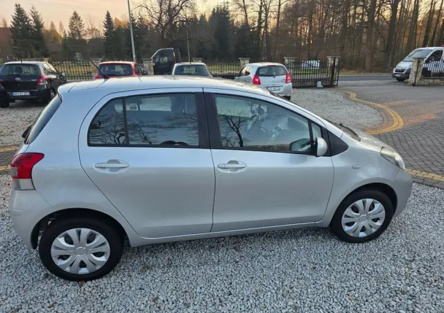 TOYOTA Yaris 1.0 VVT-i Comfort