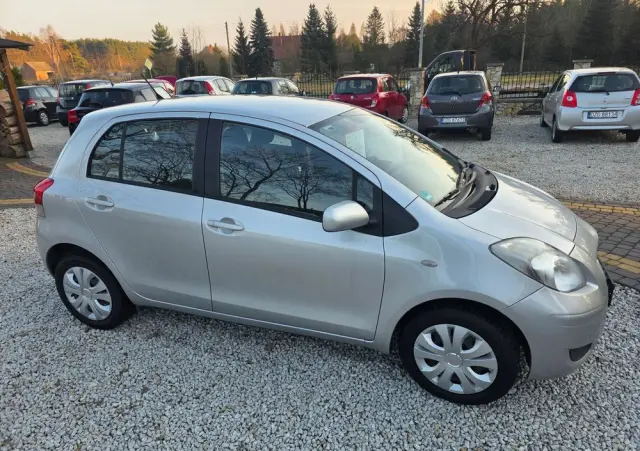 TOYOTA Yaris 1.0 VVT-i Comfort