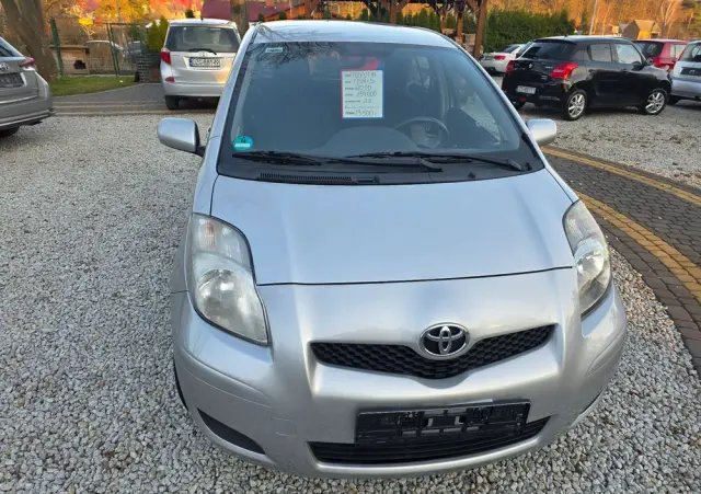 TOYOTA Yaris 1.0 VVT-i Comfort