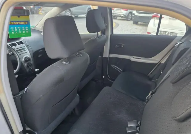 TOYOTA Yaris 1.0 VVT-i Comfort