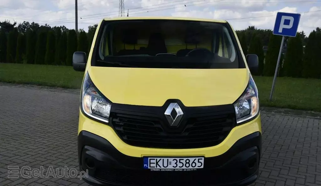 RENAULT Trafic 