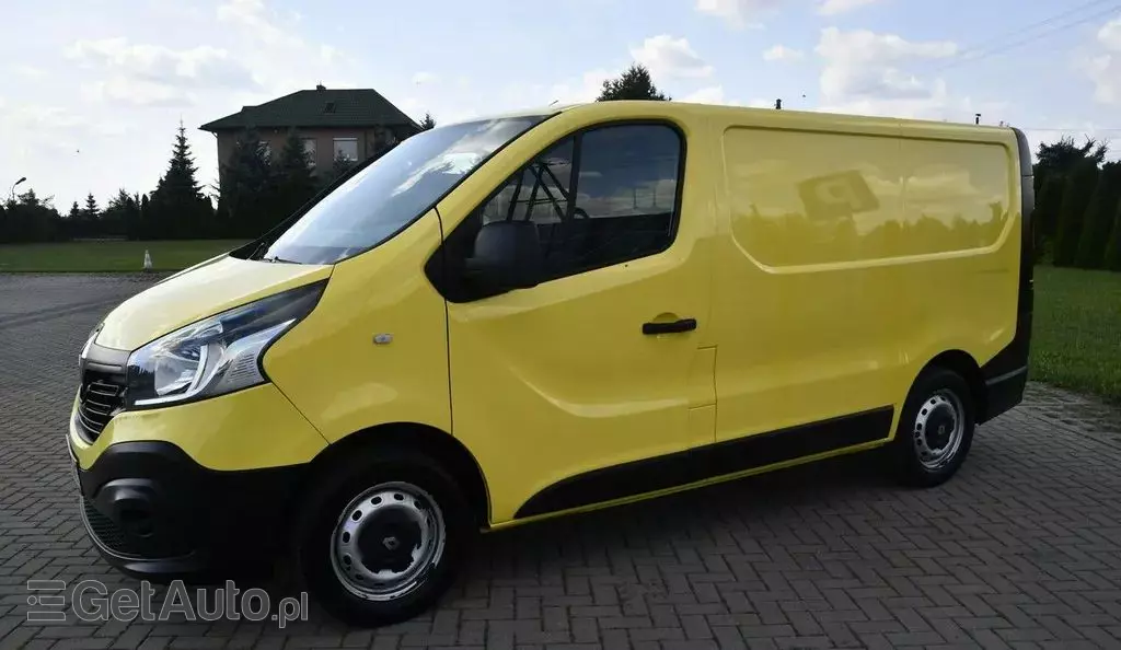 RENAULT Trafic 