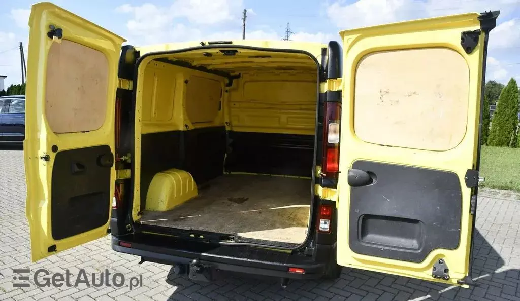 RENAULT Trafic 