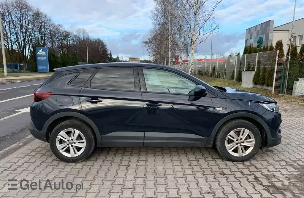 OPEL Grandland 