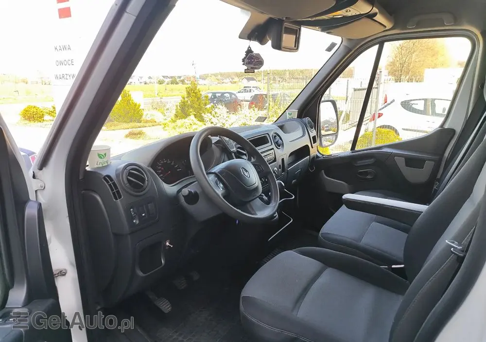 RENAULT Master 