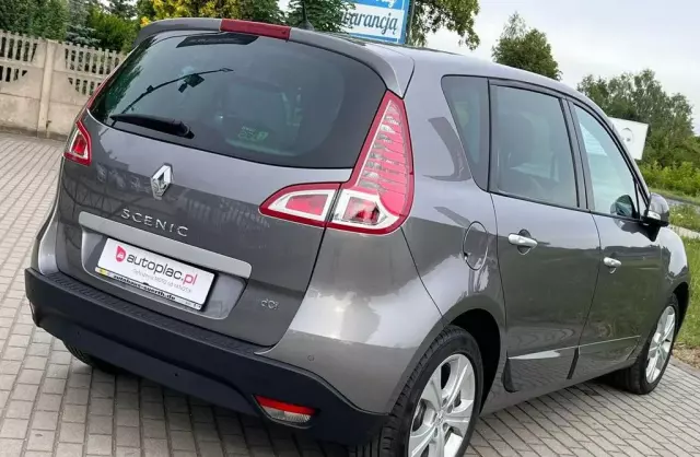 RENAULT Scenic 