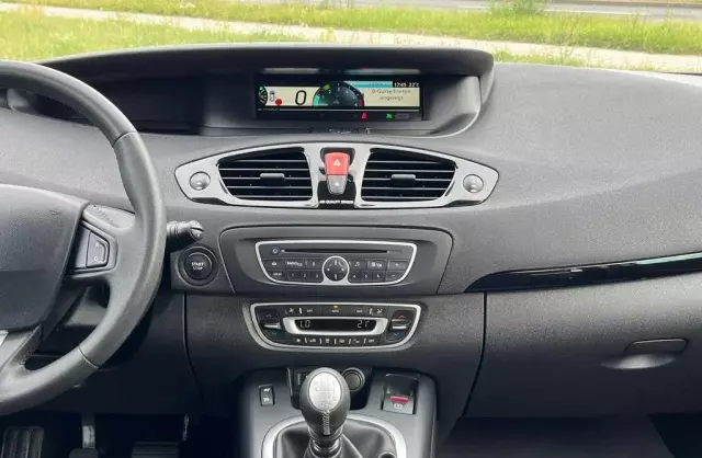 RENAULT Scenic 