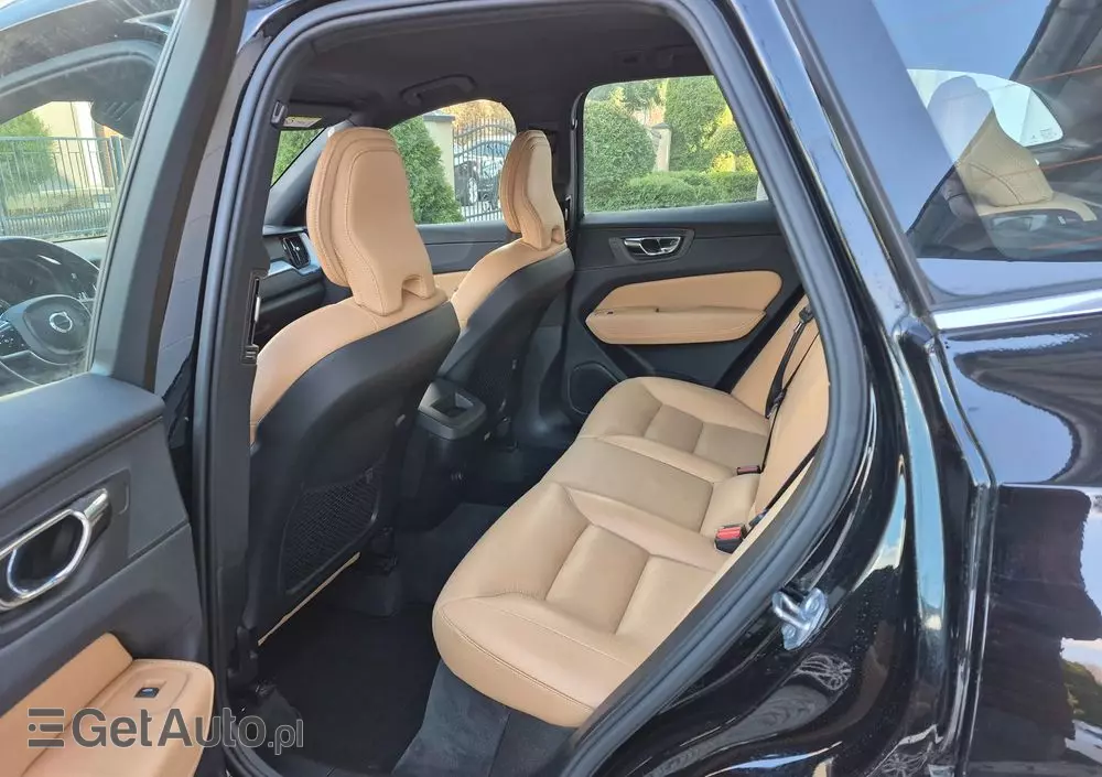 VOLVO XC 60 D4 Drive-E Momentum