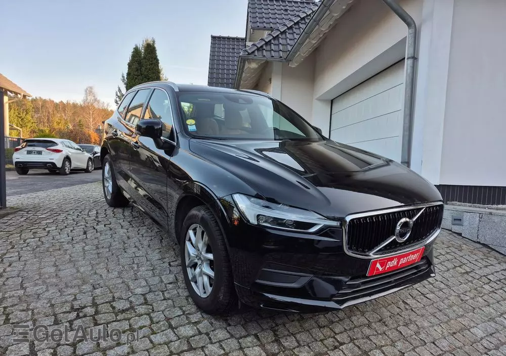 VOLVO XC 60 D4 Drive-E Momentum