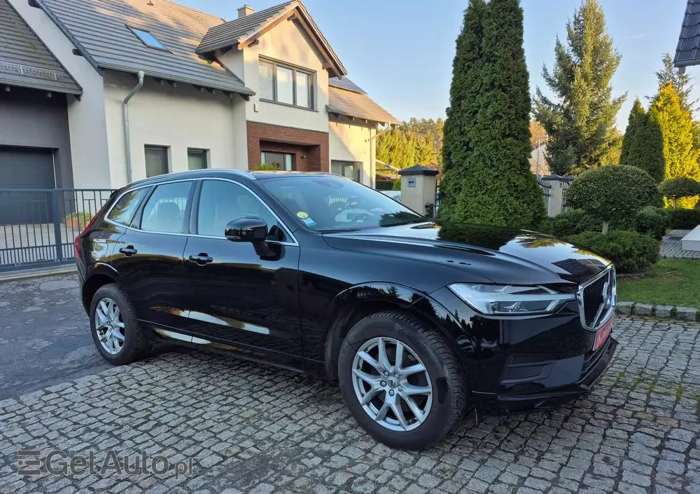 VOLVO XC 60 D4 Drive-E Momentum