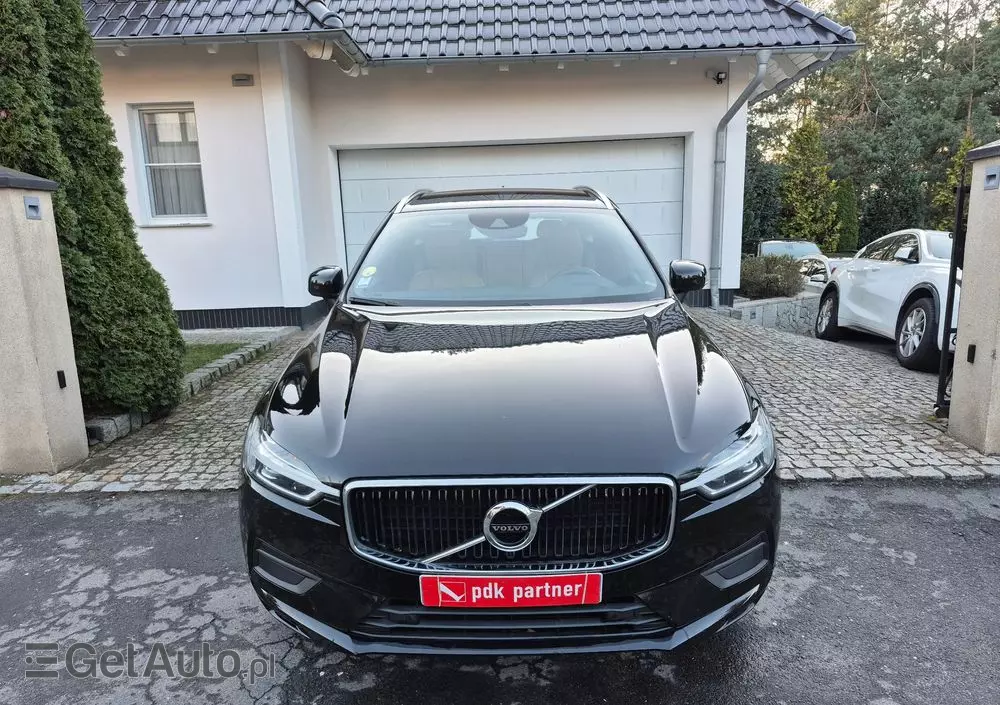 VOLVO XC 60 D4 Drive-E Momentum