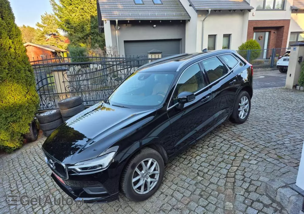 VOLVO XC 60 D4 Drive-E Momentum