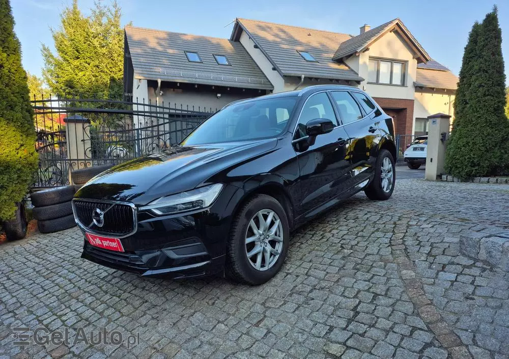 VOLVO XC 60 D4 Drive-E Momentum