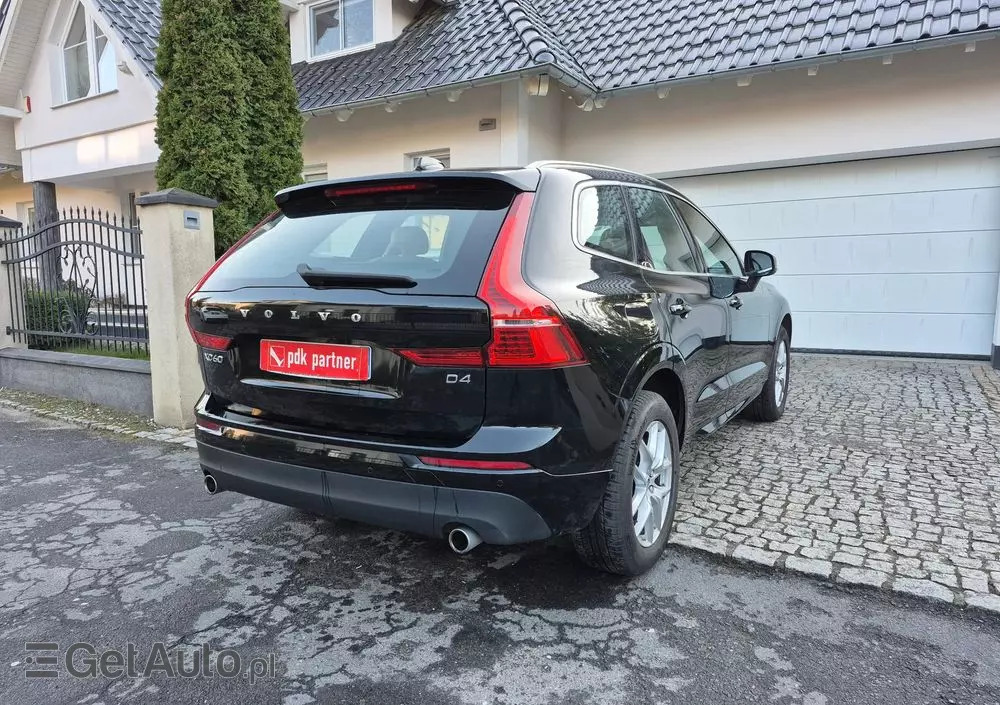 VOLVO XC 60 D4 Drive-E Momentum