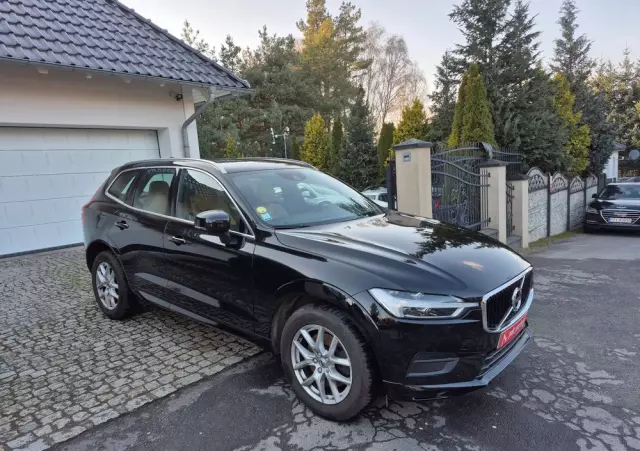 VOLVO XC 60 D4 Drive-E Momentum