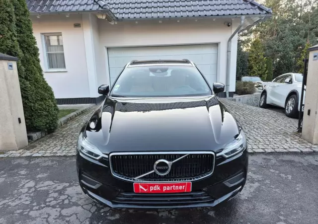 VOLVO XC 60 D4 Drive-E Momentum
