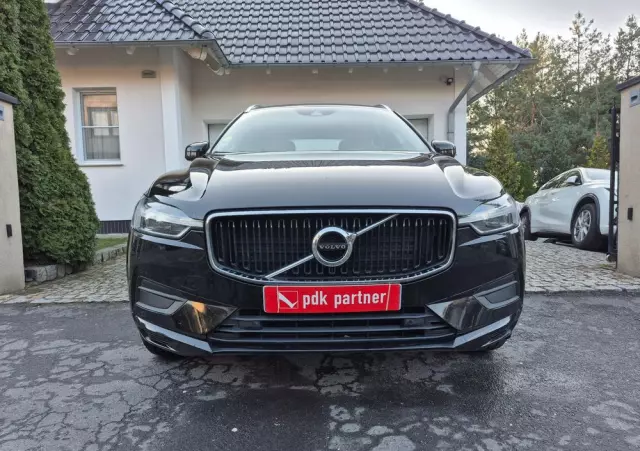 VOLVO XC 60 D4 Drive-E Momentum