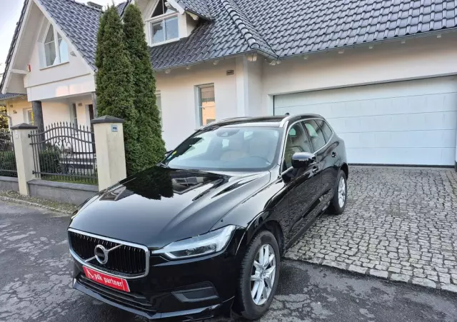 VOLVO XC 60 D4 Drive-E Momentum