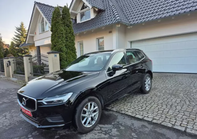 VOLVO XC 60 D4 Drive-E Momentum