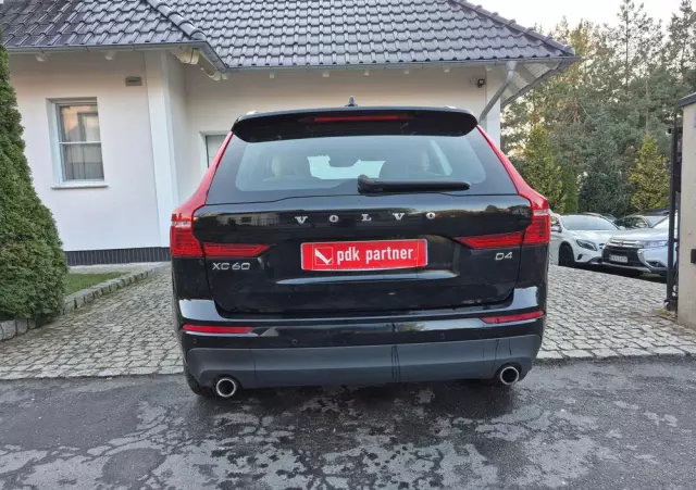 VOLVO XC 60 D4 Drive-E Momentum