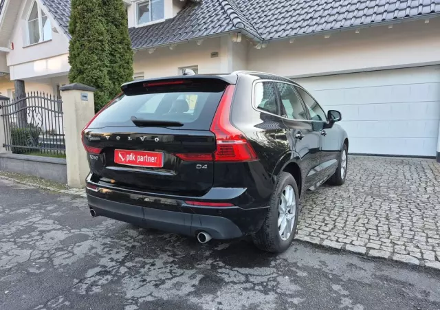 VOLVO XC 60 D4 Drive-E Momentum