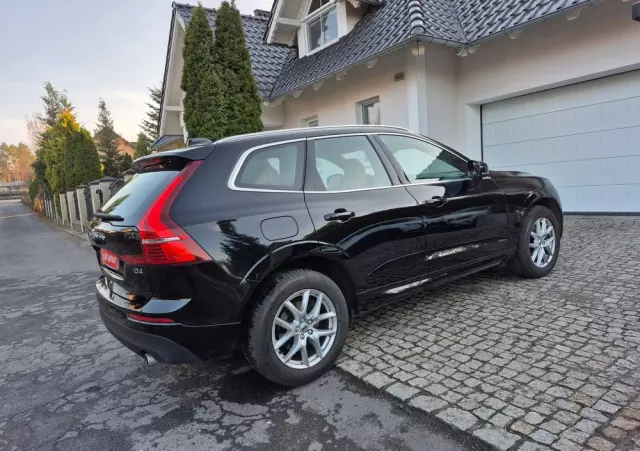 VOLVO XC 60 D4 Drive-E Momentum
