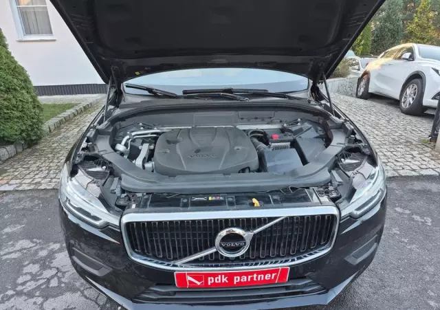 VOLVO XC 60 D4 Drive-E Momentum