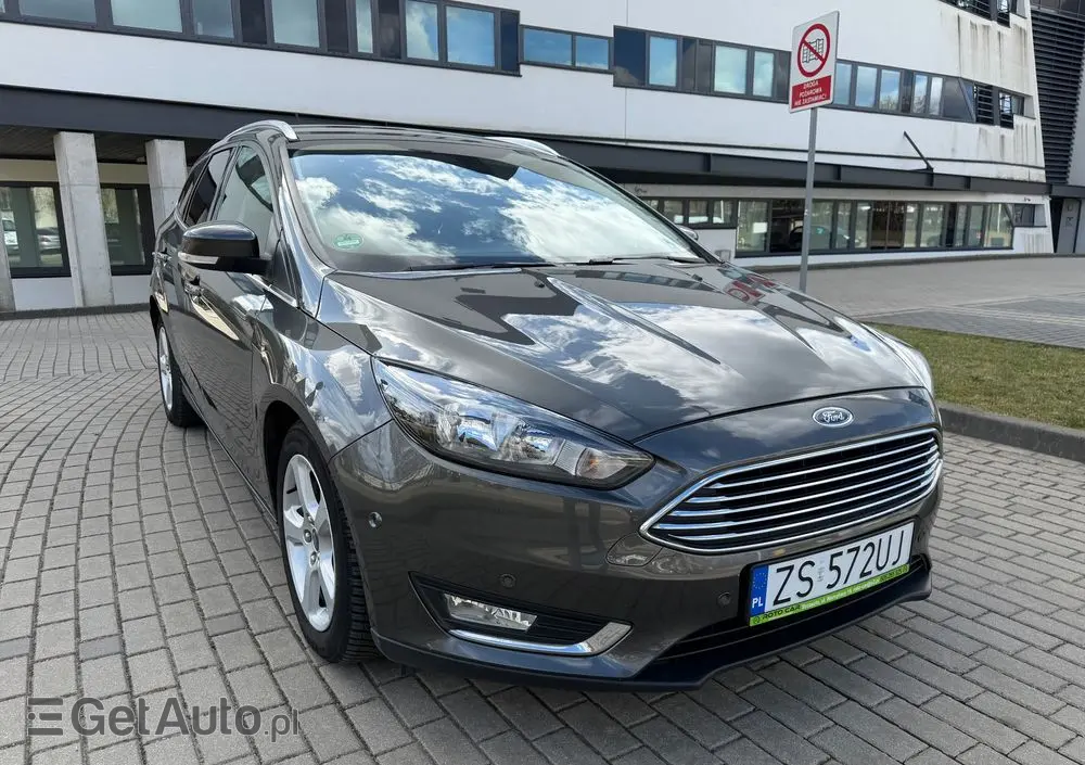 FORD Focus 1.0 EcoBoost Titanium