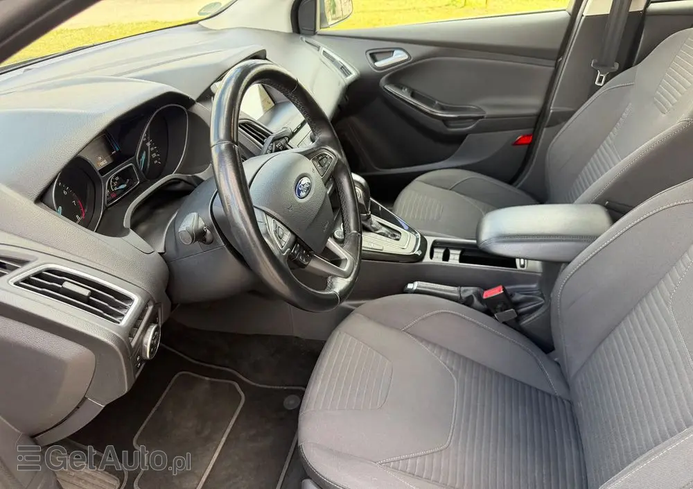 FORD Focus 1.0 EcoBoost Titanium