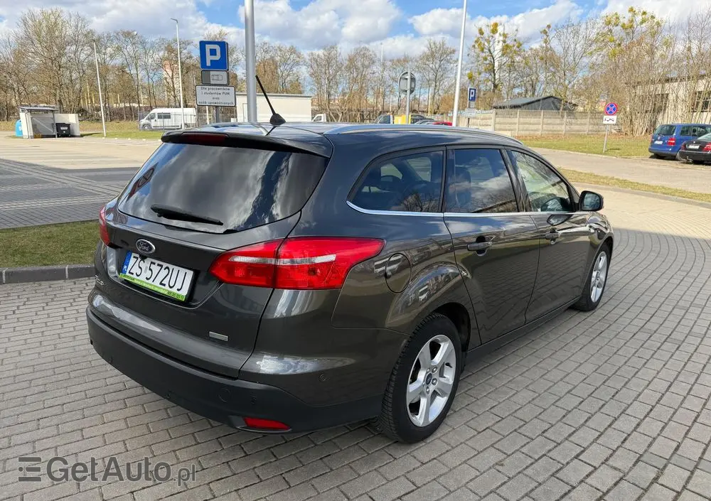 FORD Focus 1.0 EcoBoost Titanium