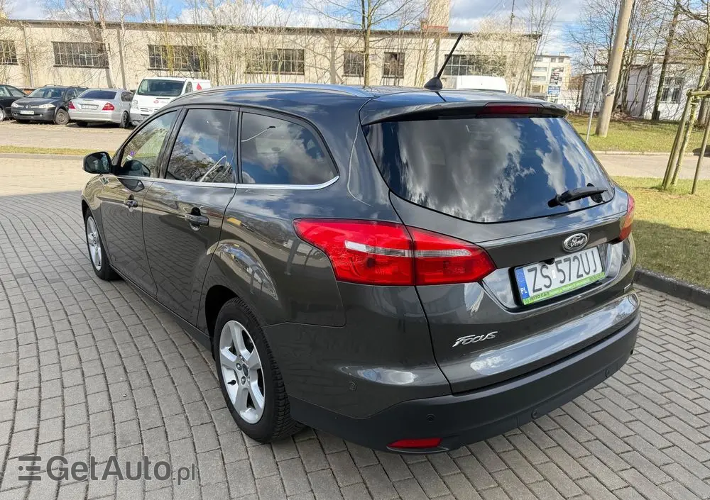 FORD Focus 1.0 EcoBoost Titanium