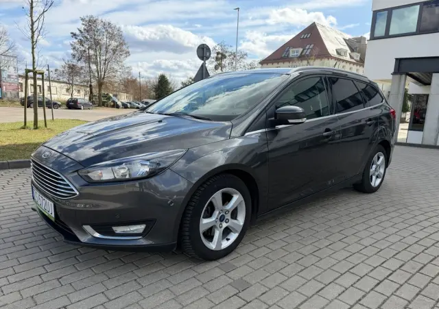FORD Focus 1.0 EcoBoost Titanium
