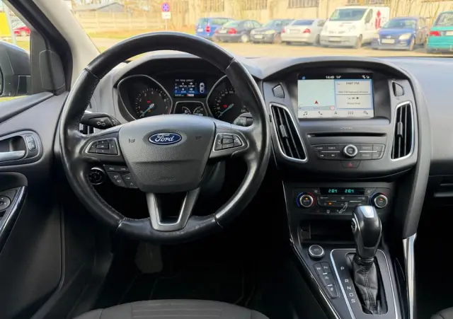 FORD Focus 1.0 EcoBoost Titanium