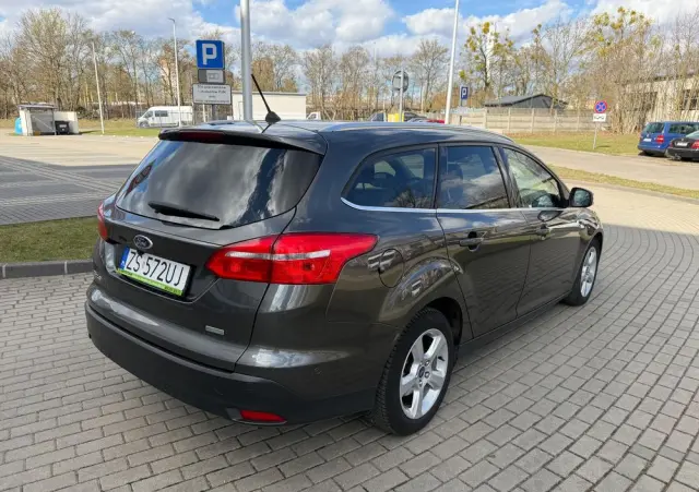 FORD Focus 1.0 EcoBoost Titanium