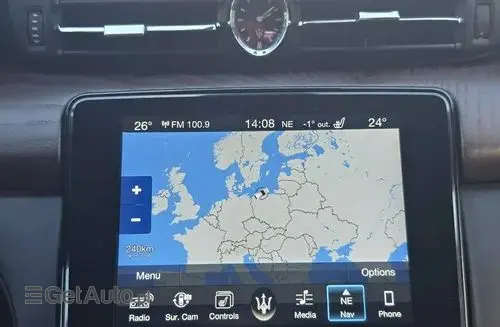 MASERATI Quattroporte 