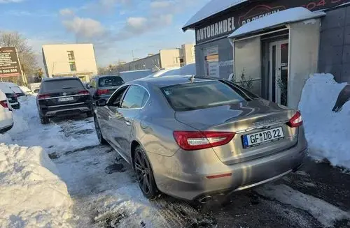MASERATI Quattroporte 