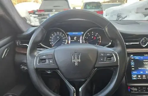 MASERATI Quattroporte 