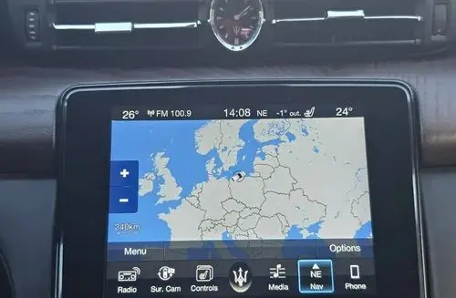 MASERATI Quattroporte 
