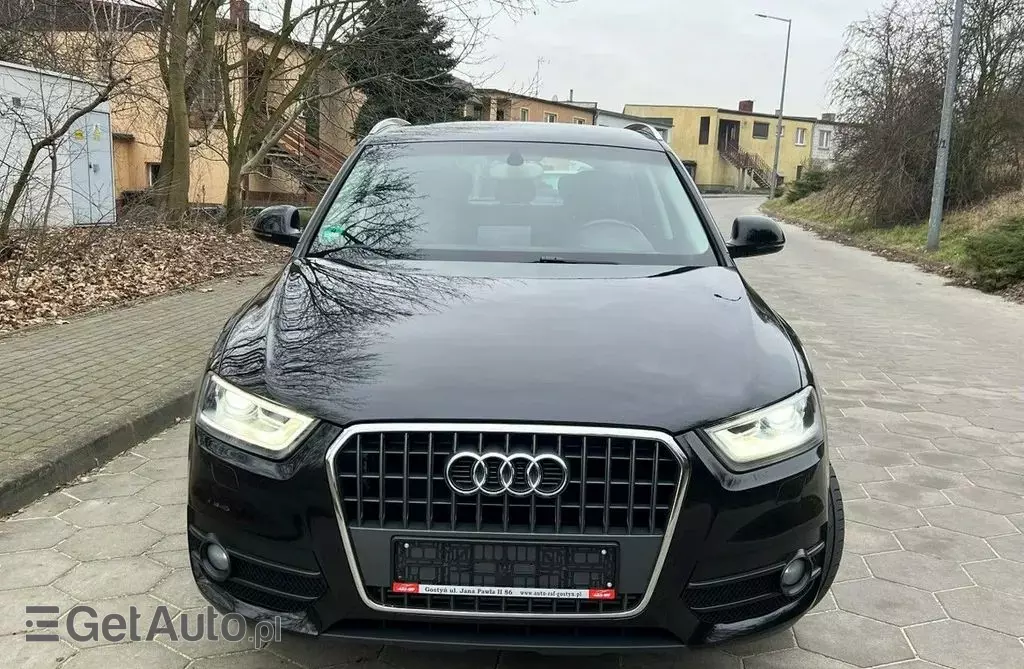 AUDI Q3 