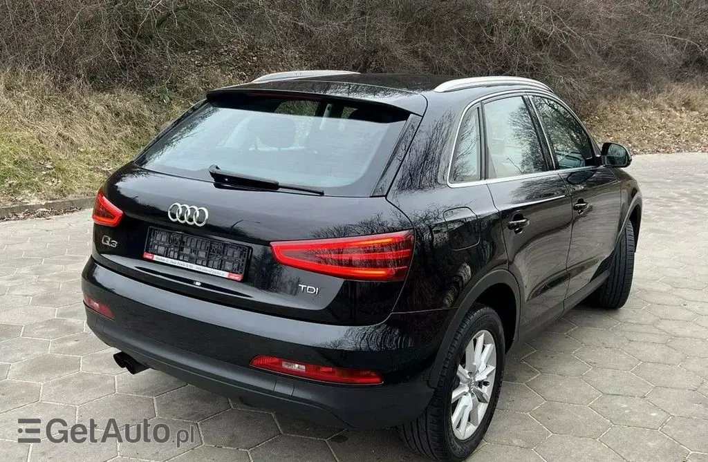 AUDI Q3 
