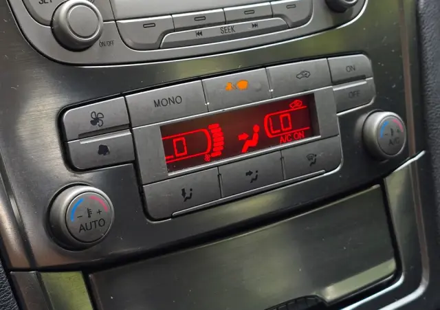 FORD Mondeo SW 2.0 Titanium