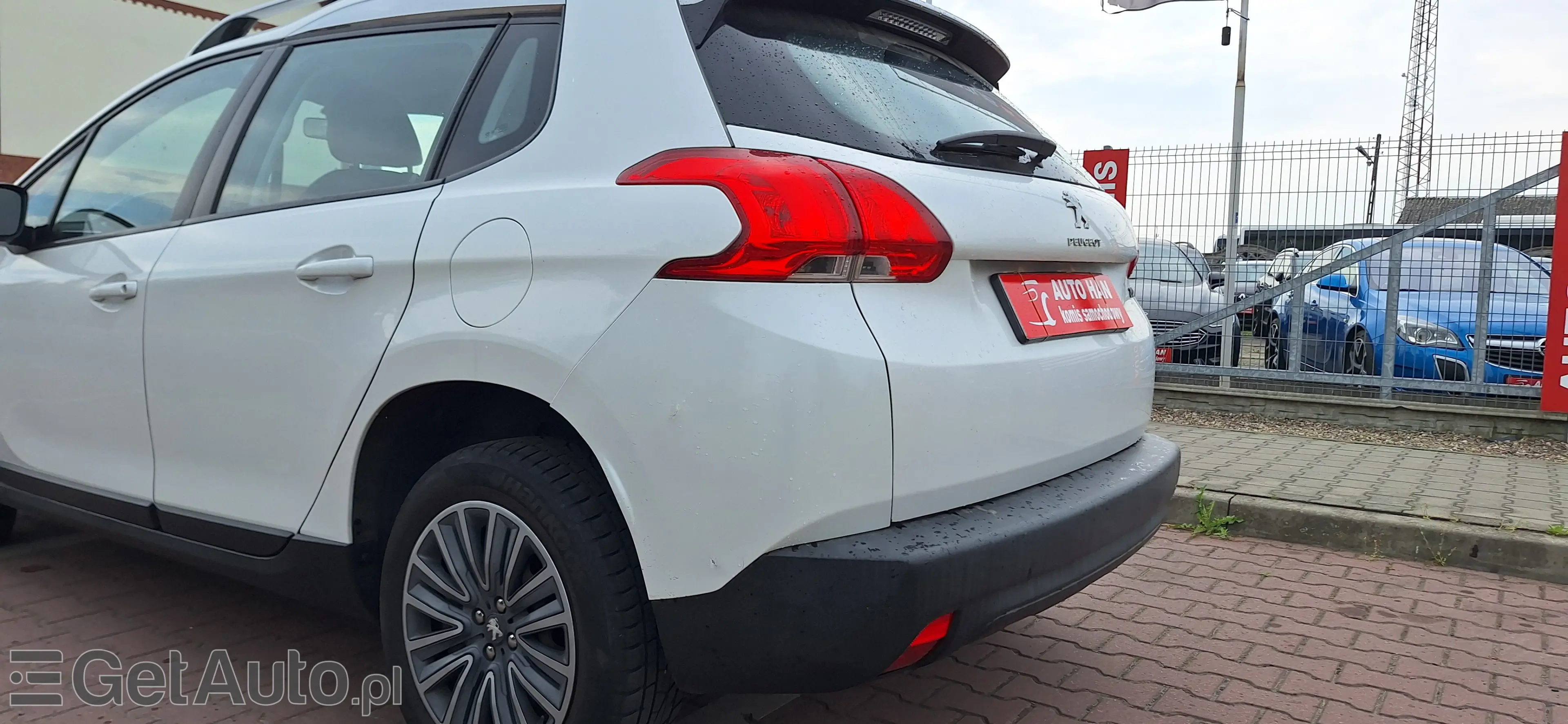 PEUGEOT 2008 