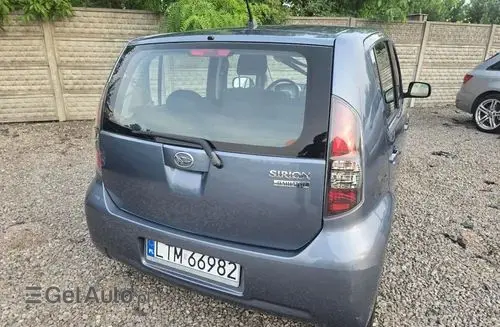 DAIHATSU Sirion 