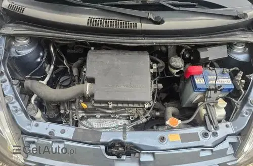DAIHATSU Sirion 