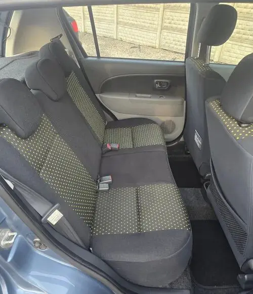 DAIHATSU Sirion 