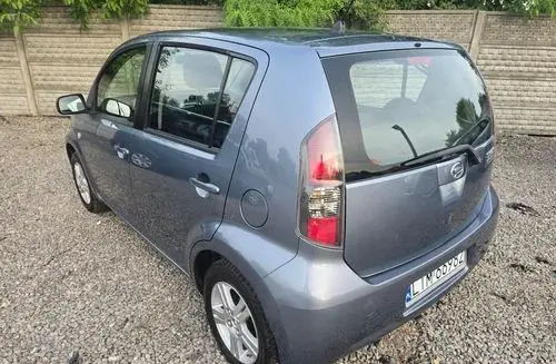 DAIHATSU Sirion 