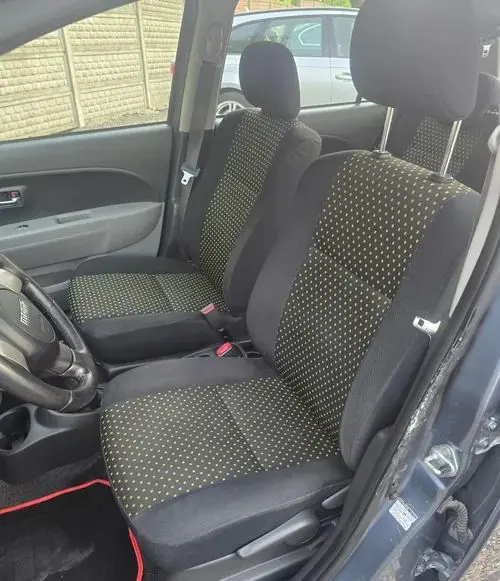 DAIHATSU Sirion 
