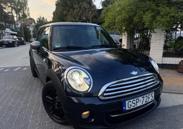 MINI Cooper 50 Mayfair